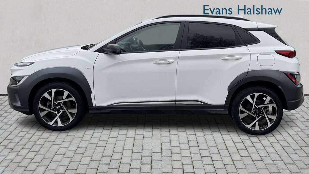 Hyundai Kona 1.0 Tgdi 48V Mhev Premium 2022 White #4