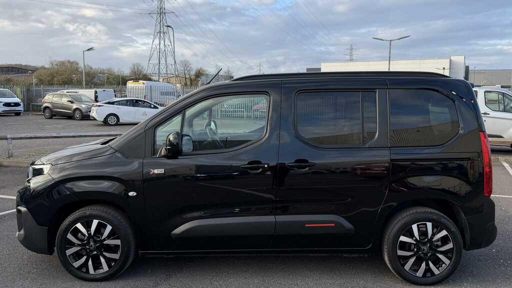 Citroen e-Berlingo 100Kw Max M 52Kwh 2024 GU74HSF Black #3