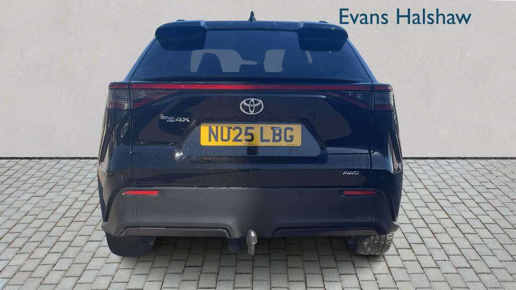 Toyota bZ4X 160Kw Vision 71.4Kwh Awd 2025 NU25LBG Black #3