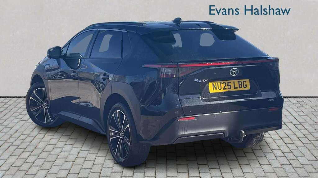 Toyota bZ4X 160Kw Vision 71.4Kwh Awd 2025 NU25LBG Black #2