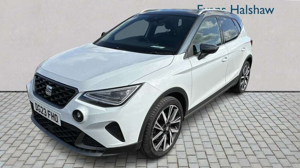 Seat Arona 1.0 Tsi 110 Fr Edition 2023 DG23FHO White #3