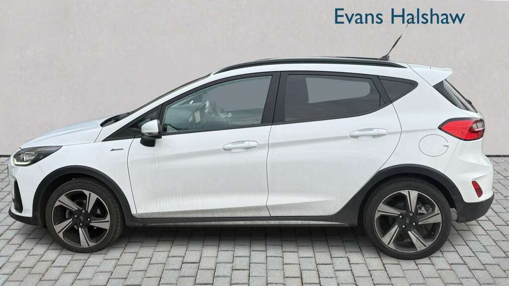 Ford Fiesta 1.0 Ecoboost Hybrid Mhev 125 Active 2023 YJ23BCM White #5