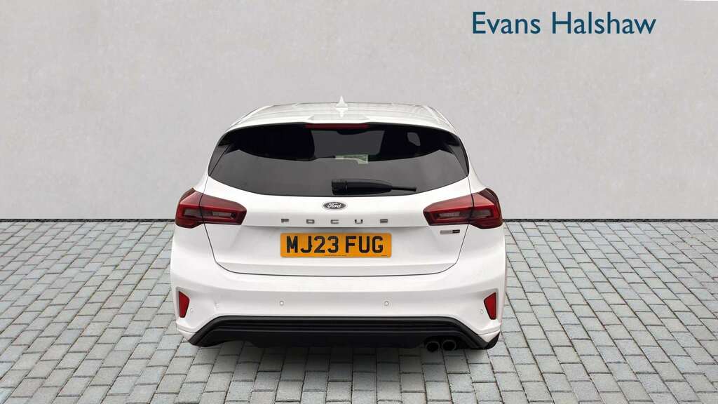 Ford Focus 1.0 Ecoboost Hybrid Mhev 155 St-line Vignale 2 MJ23FUG White #3