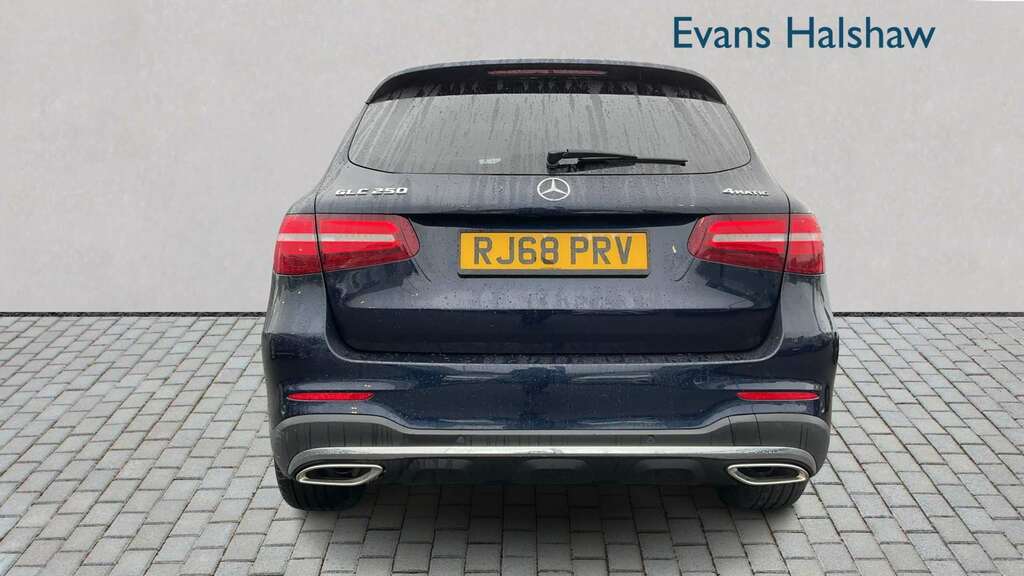 Mercedes-Benz GLC Class 250 4Matic Amg Line Premium Plus 9G-tronic 201 RJ68PRV Blue #5