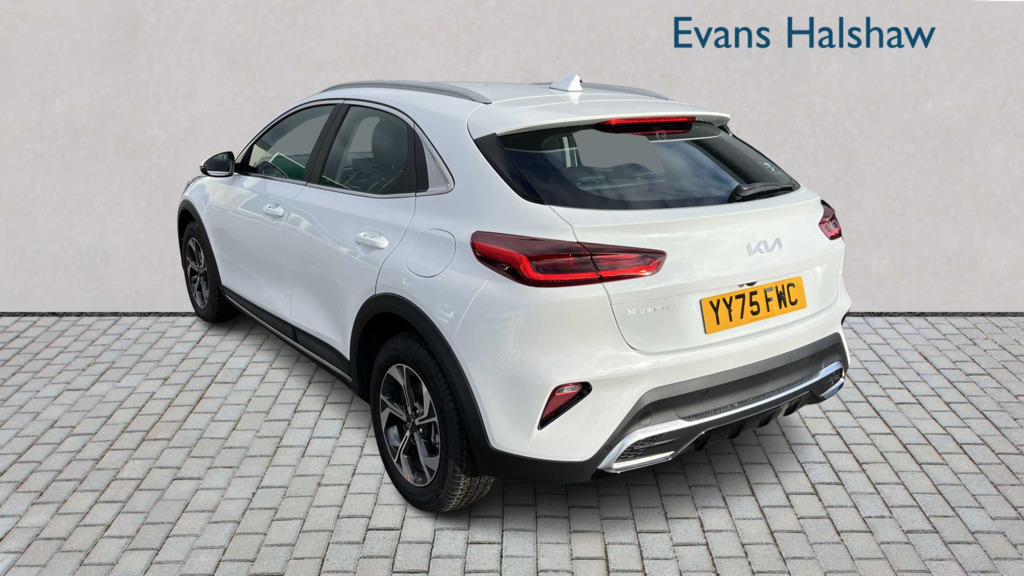 Kia Xceed 1.0T Gdi Isg 113 Pure Dct 2025 YY75FWC White #5