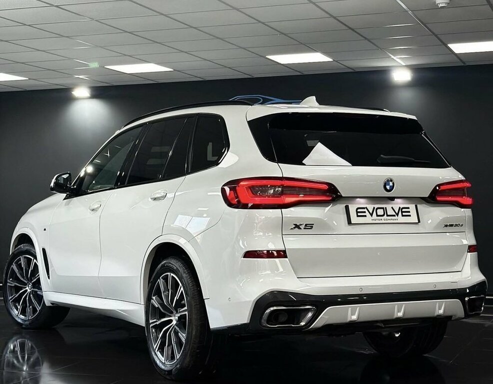 BMW X5 3L M Sport WO21UUM White #2