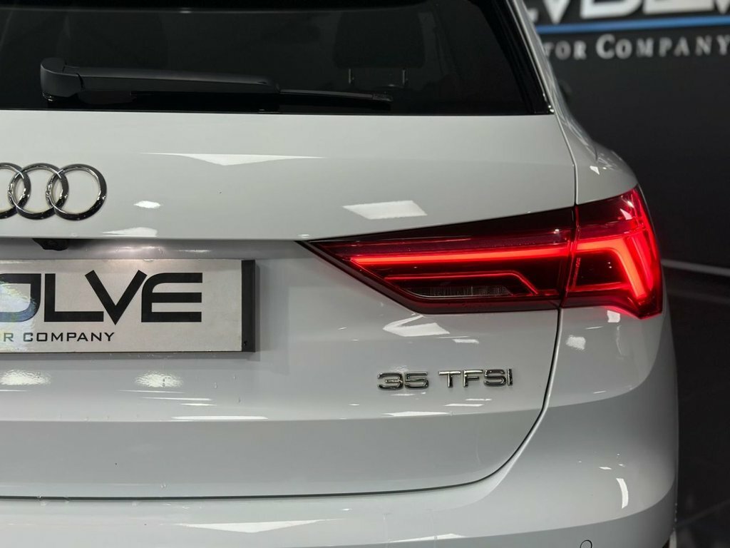 Audi Q3 1.5L S Line YK20XGG White #6
