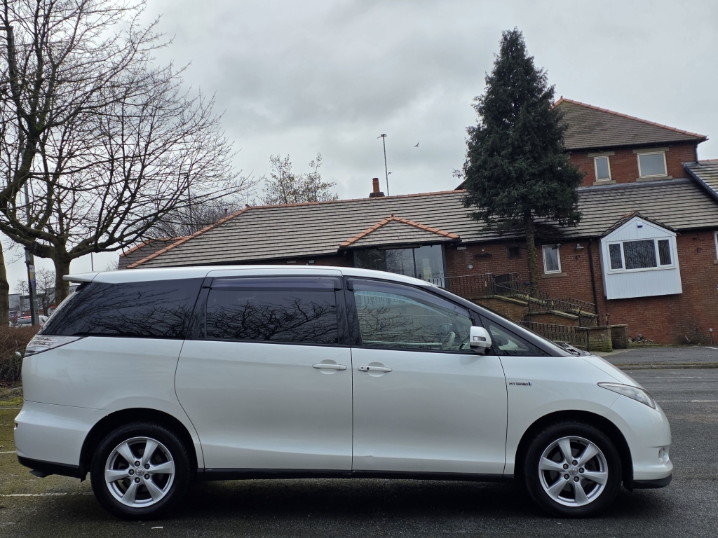 Toyota Estima #3