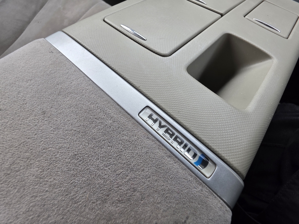 Toyota Estima #27