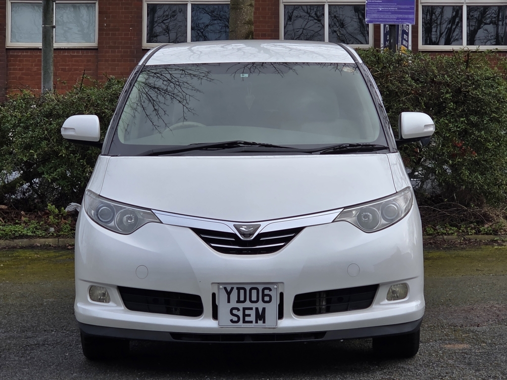 Toyota Estima #7