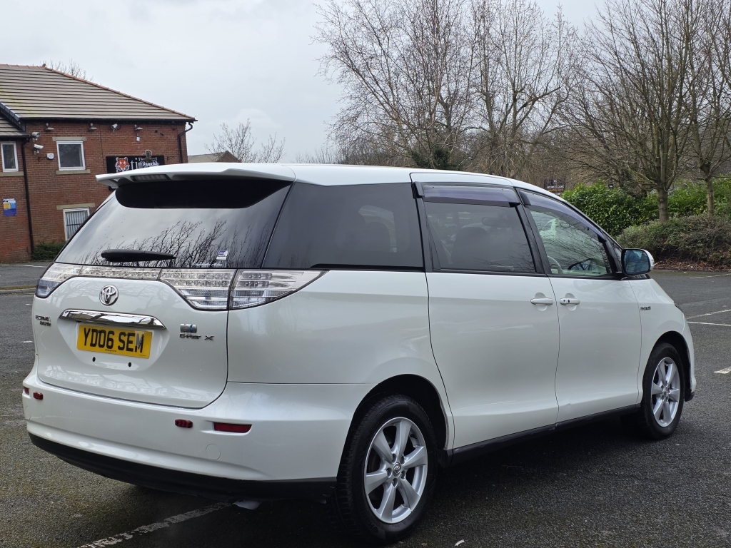 Toyota Estima #5