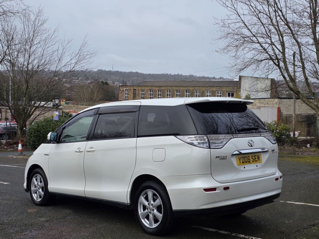 Toyota Estima #6