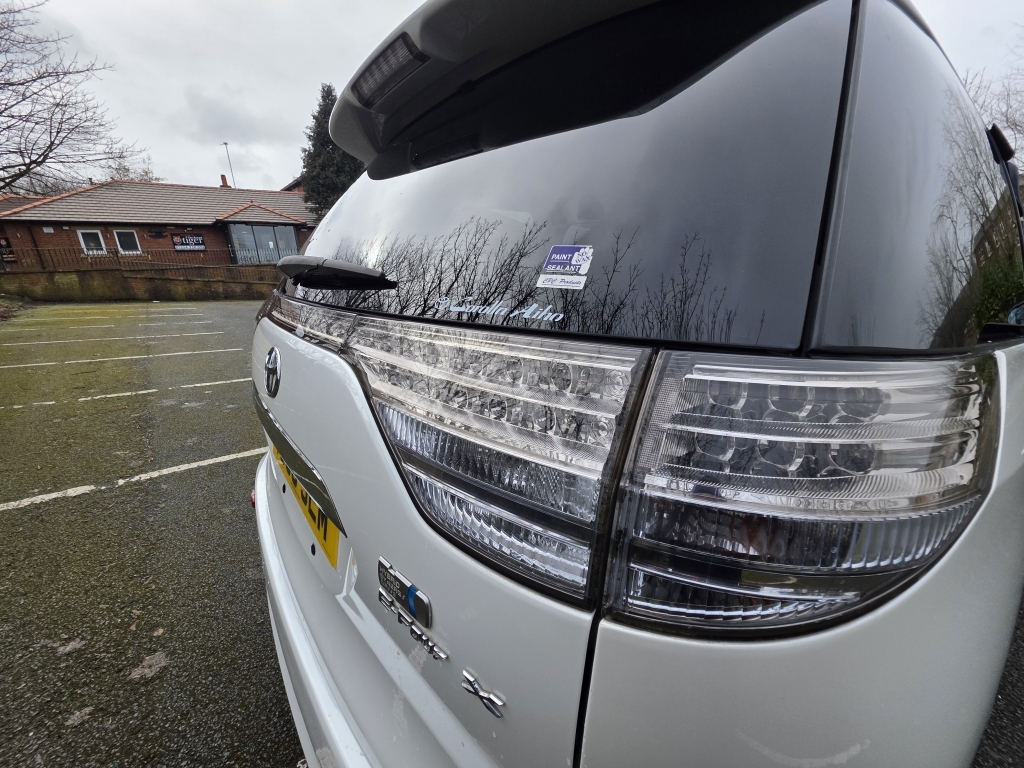 Toyota Estima #33