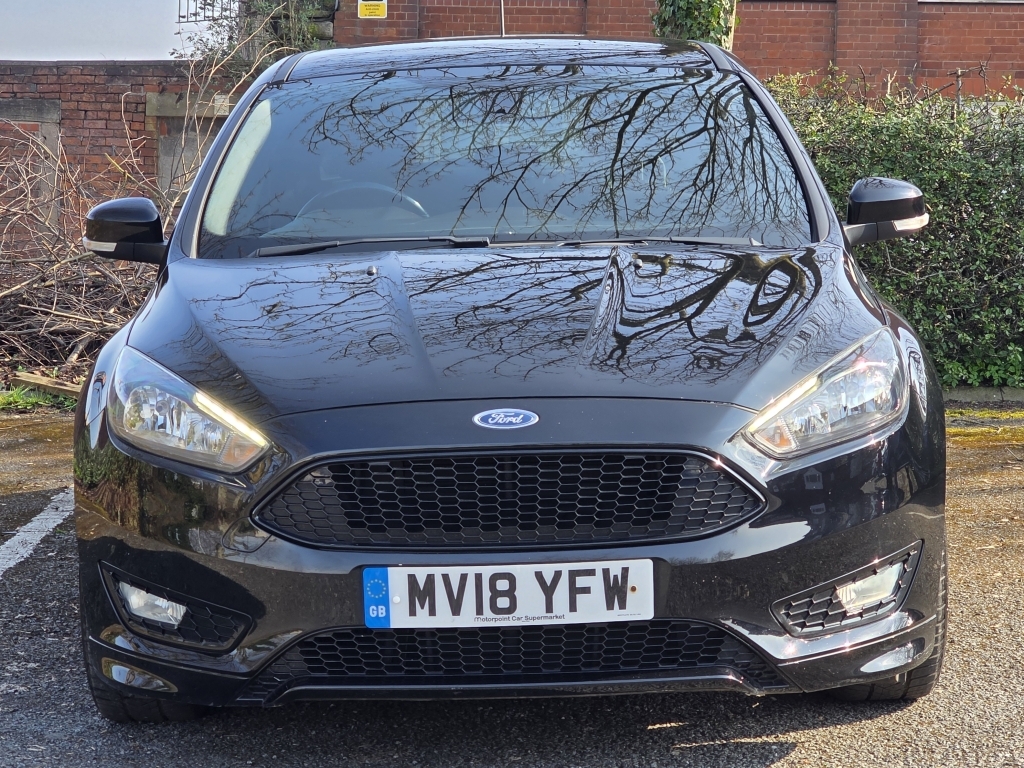 Ford Focus 1.0 St-line X MV18YFW Black #4