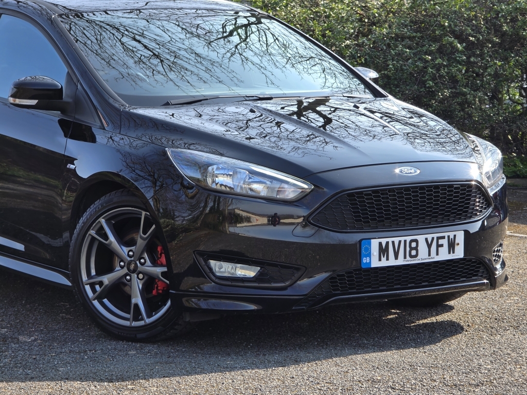 Ford Focus 1.0 St-line X MV18YFW Black #2