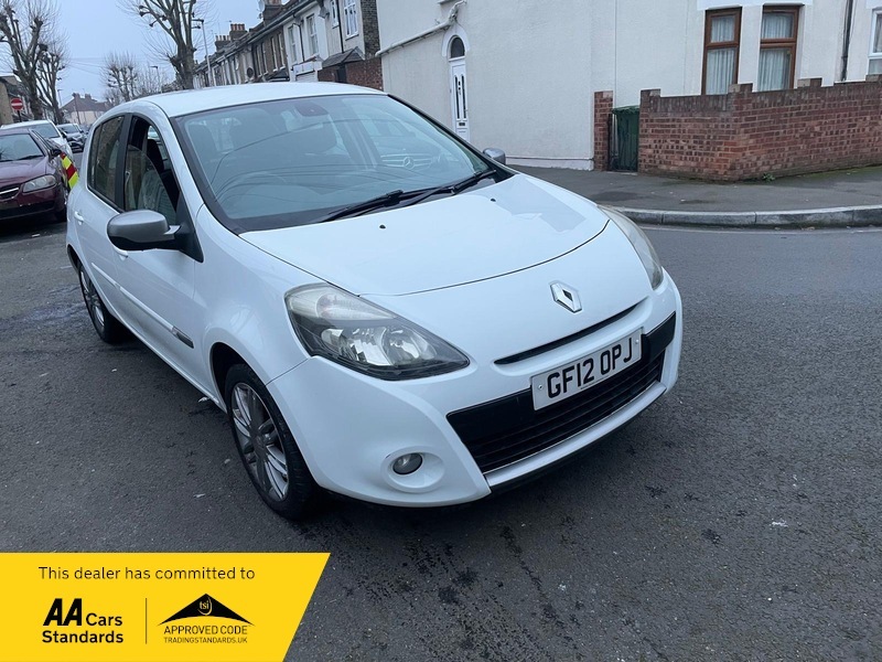 Renault Clio 1.2 Dynamique Tomtom Hatchback GF12OPJ White #3