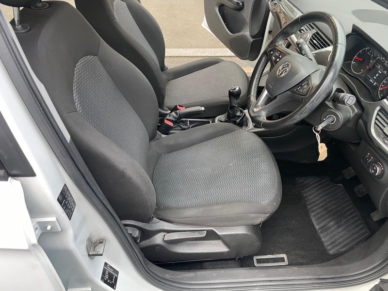 Vauxhall Corsa 1.4I Ecoflex Energy Hatchback GD17UNX White #5
