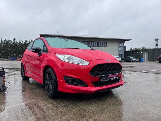 Ford Fiesta Ecoboost Zetec S Hatchback GL16OTM Red