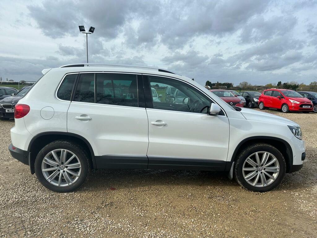 Volkswagen Tiguan Suv 2.0 Tdi Bluemotion Tech Match Edition Dsg 4Wd NG16EXK White #5