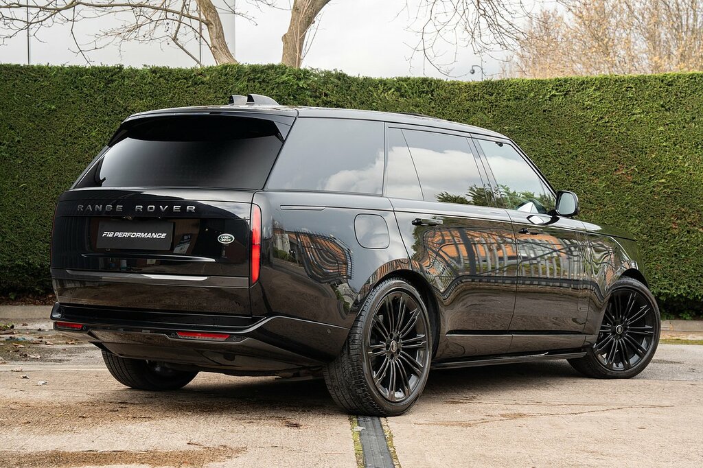 Land Rover Range Rover D350 Mhev LJ72XSC Black #6