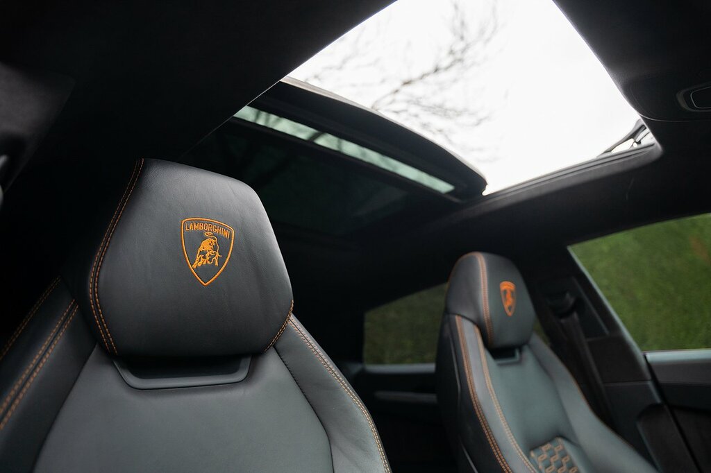 Lamborghini Urus V8 Biturbo Grey