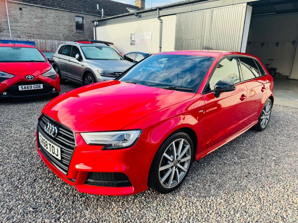 Audi A3 1.5 Tfsi Cod 35 Black Edition Red
