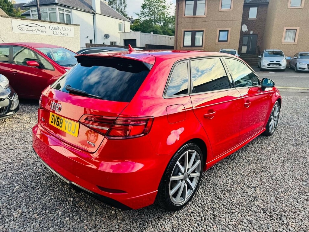 Audi A3 1.5 Tfsi Cod 35 Black Edition SV68TOJ Red #4