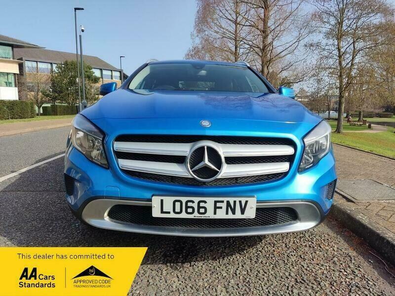 Mercedes-Benz C Class 2.1 Gla200d Sport Suv LO66FNV Blue #2