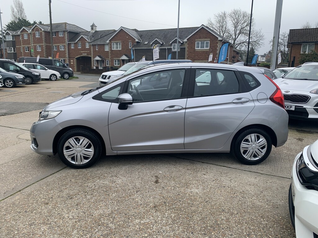 Honda Jazz Hatchback 1.3 I-vtec S 2017 WJ67TFE Silver #5