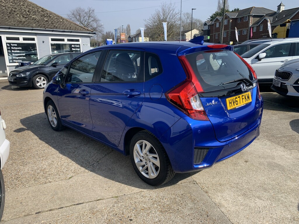 Honda Jazz Hatchback 1.3 I-vtec Se 2017 HV67FKM Blue #5