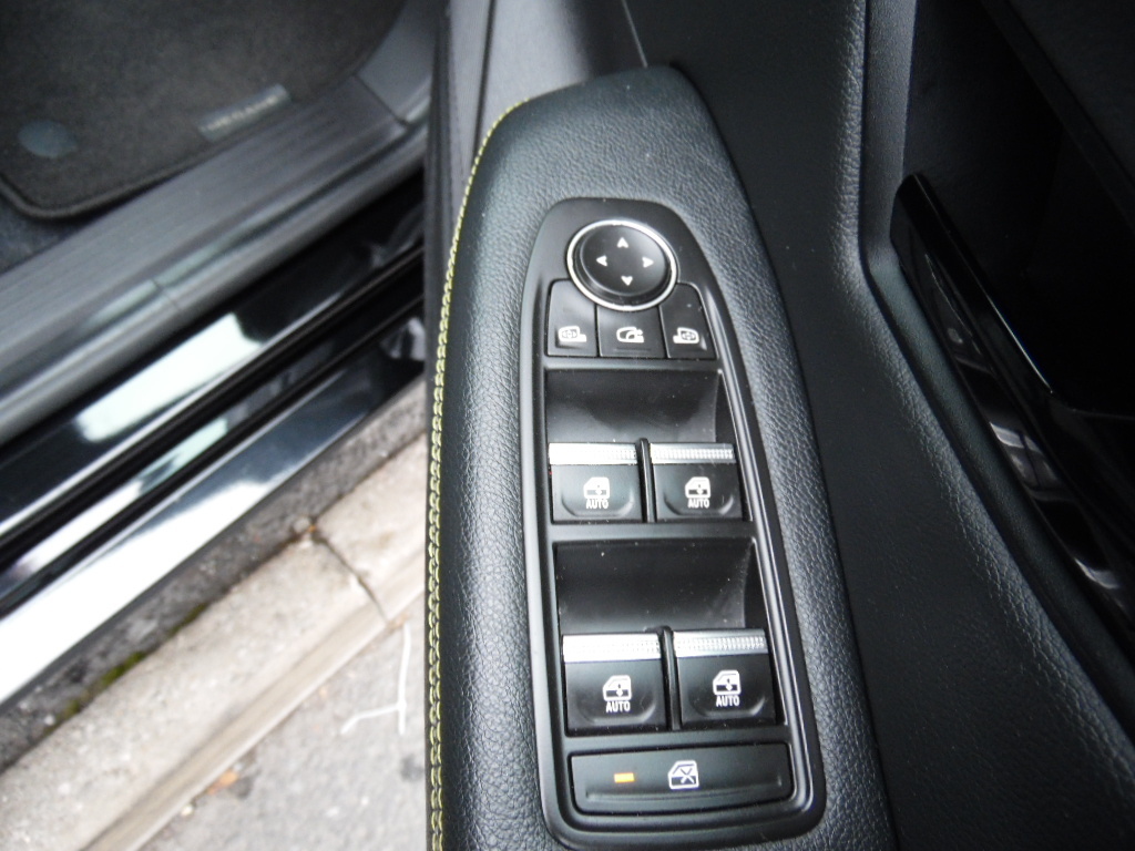 Renault Megane Techno White #18
