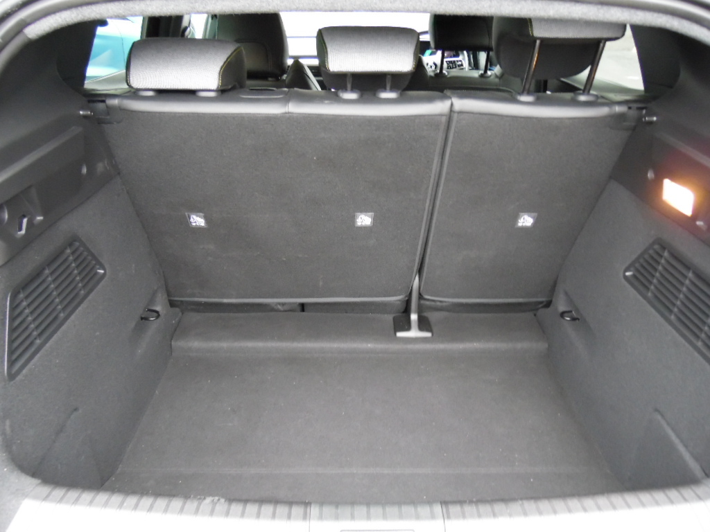Renault Megane Techno White #12