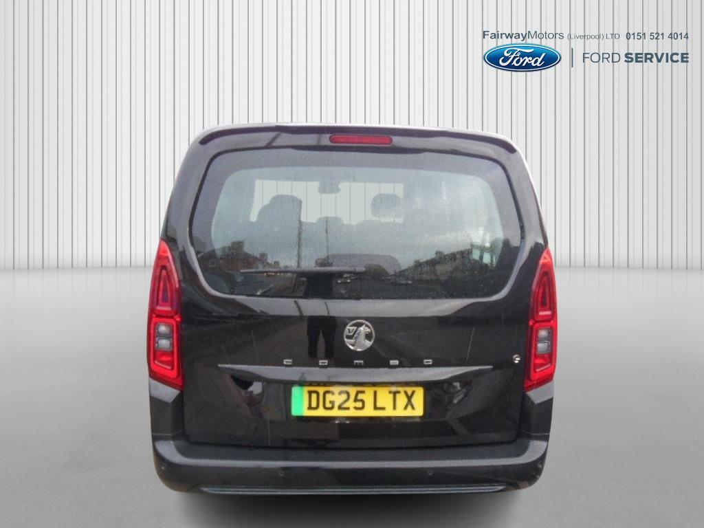 Vauxhall Combo Life Design XL Black #4
