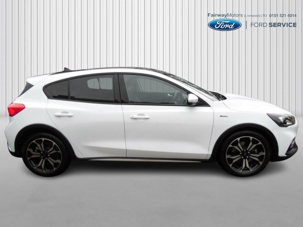 Ford Focus 1.0 X White #2