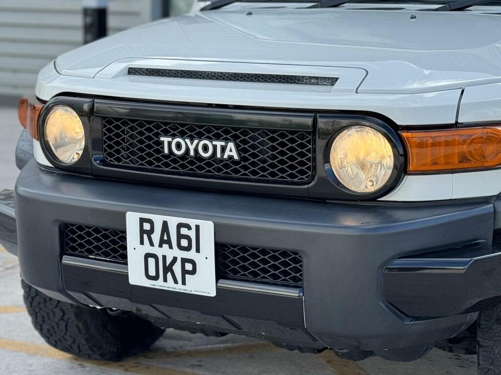 Toyota FJ Cruiser 4.0 V6 Beige #7
