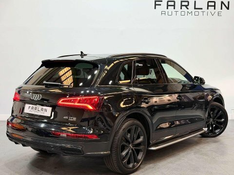 Audi Q5 2.0 Tfsi 45 Black #4