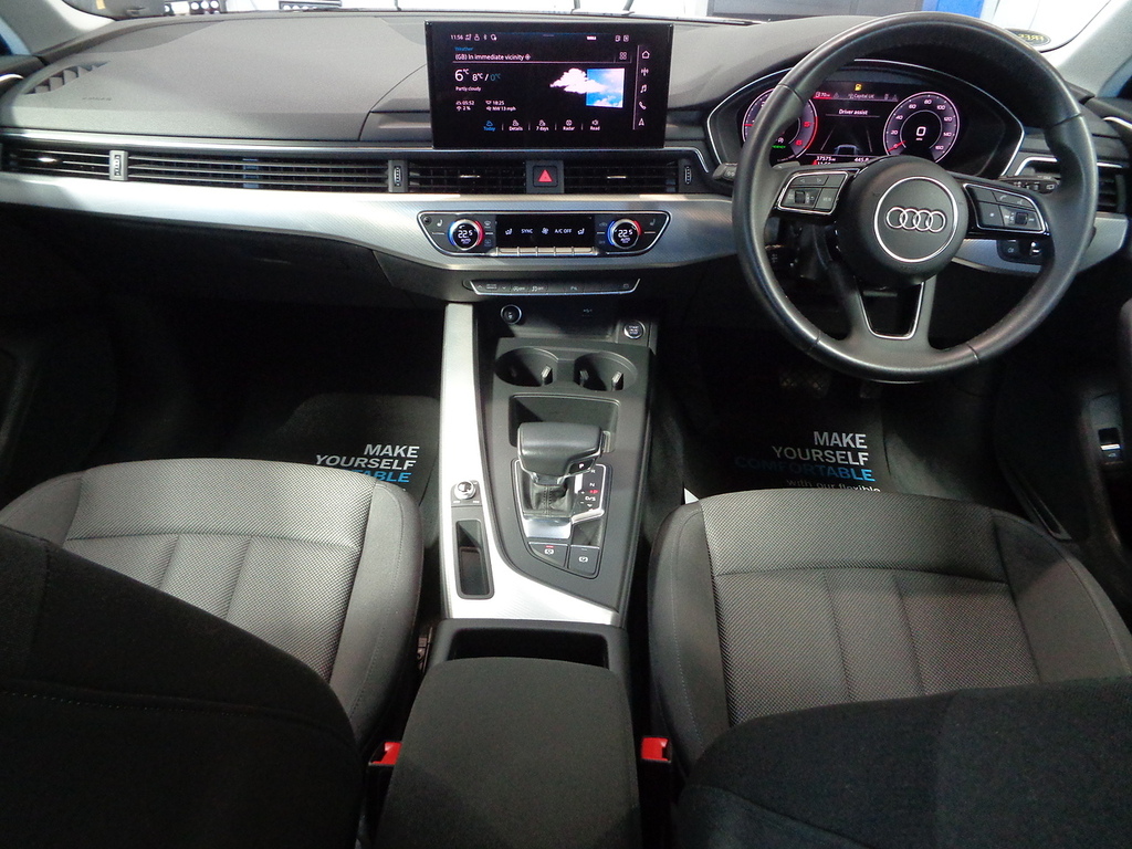 Audi A4 Avant Tdi Technik Black #3