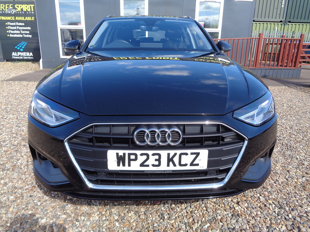 Audi A4 Avant Tdi Technik Black #2