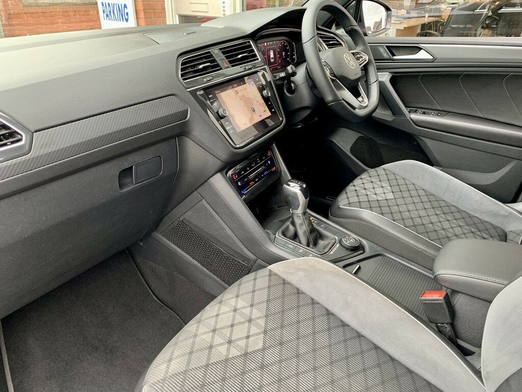 Volkswagen Tiguan Suv 2.0 Tdi R-line 202171 YB71KPT Black #2