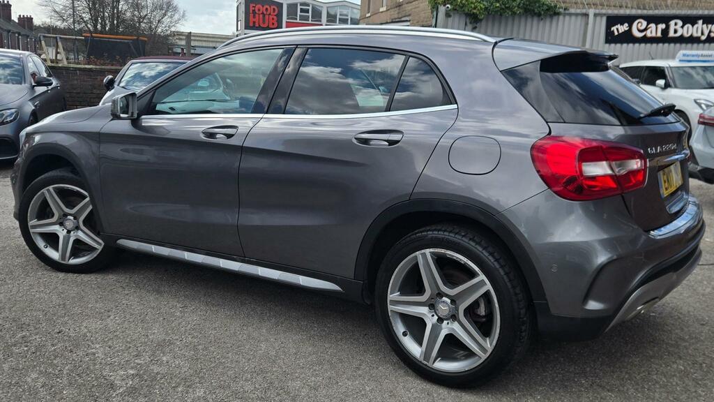 Mercedes-Benz GLA Class 2.1 Gla220d Amg Line Suv EK17XKO Grey #4