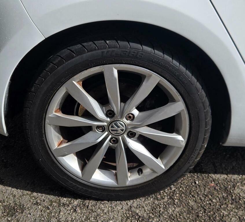 Volkswagen Golf 1.4 Tsi Bluemotion Tech Act Gt Hatchback LR64CSF White #6