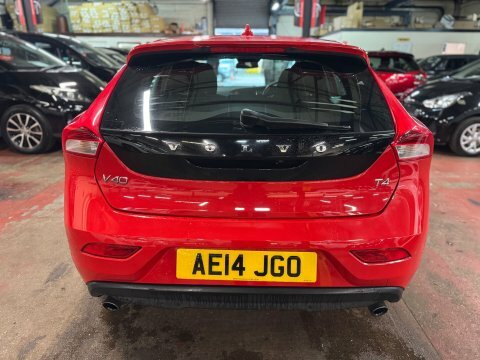 Volvo V40 T4 Se Lux Red #5