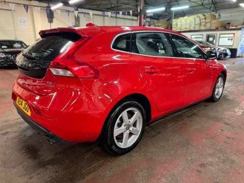 Volvo V40 T4 Se Lux Red #6