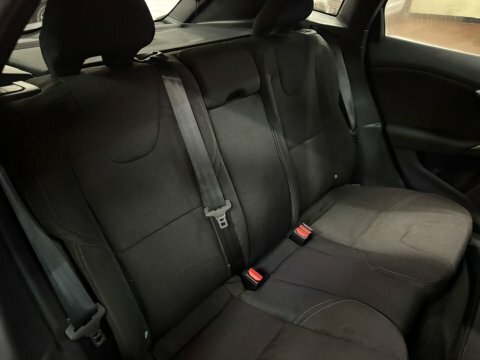 Volvo V40 T4 Se Lux Red #18