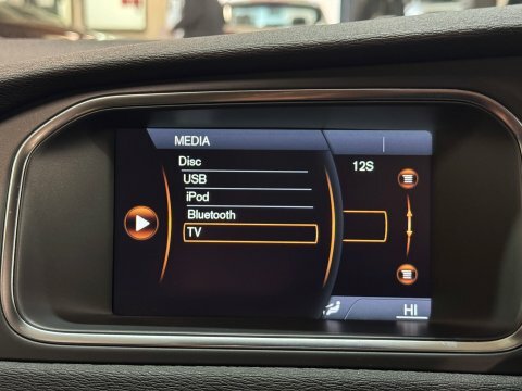 Volvo V40 T4 Se Lux Red #33
