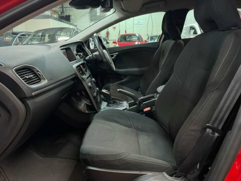 Volvo V40 T4 Se Lux Red #14
