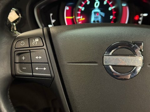 Volvo V40 T4 Se Lux Red #27