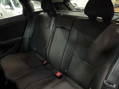 Volvo V40 T4 Se Lux Red #21