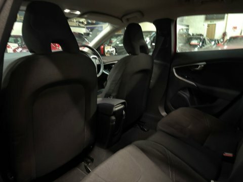 Volvo V40 T4 Se Lux Red #22