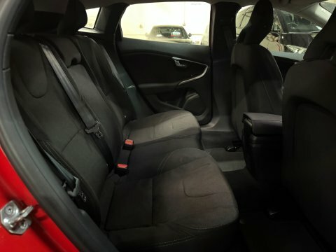 Volvo V40 T4 Se Lux Red #17